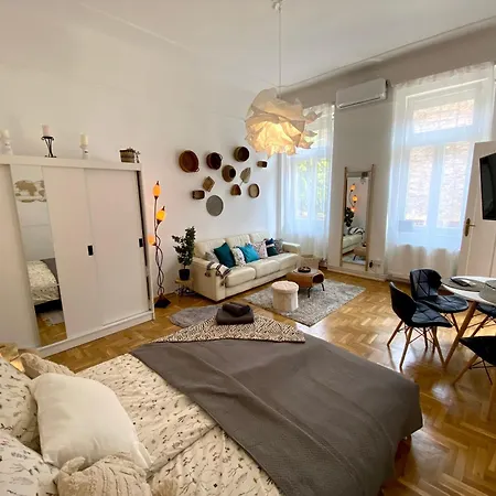 The Flow Apartment